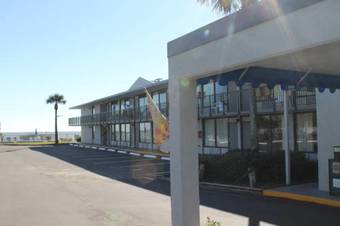 Beachside Motel - Amelia Island