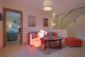 Apartamento Torre-barbariga Country House,3 Beds,3 Bath,parking