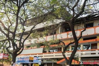 Spot On 65460 Hotel Gulmohar