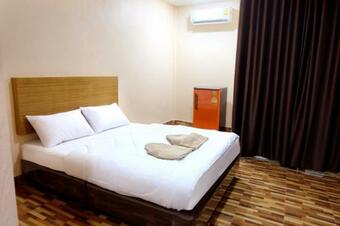 Hostal Banpong Center Place
