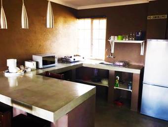 Hostal Desert Dew Guest House