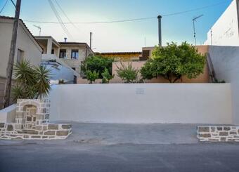 Villa Tzoulakis 4 Season