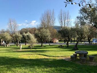 Hostal Portantiqua, Guest House