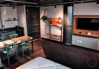 Apartamento Cambar� Container