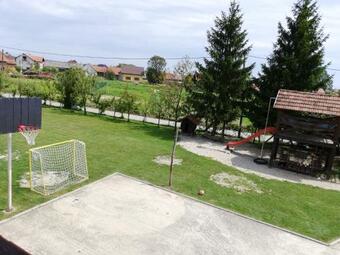 Hostal T.s.g. ?imanovi?