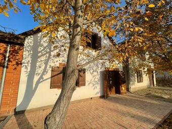 Apartamento Per�nyi Pince �s Vend�gh�z Haj�s