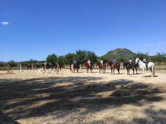 Hostal Csob�nci Pihen? Vend�gh�z