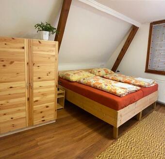 Hostal Tavas Vend�gh�z