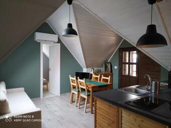 Naphozholddal Apartman