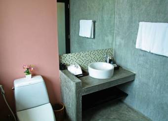 Hotel The Signature Phuket Resort & Restaurant