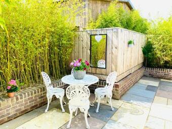 Amber Lodge Hickstead-c