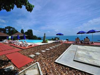 Hotel Koh Ngai Cliff Beach Resort