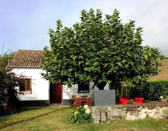 Moradia R�stica Jardim