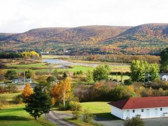 Hotel Margaree Riverview Inn