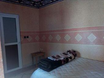 Hostal Room In Guest Room - Gite Tawada Welcomes You