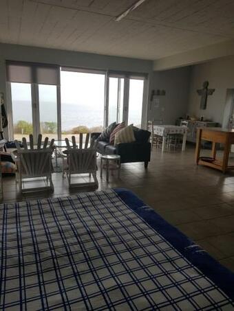 Hostal The Boathouse