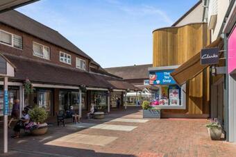 Hazelgrove Serviced Apartment