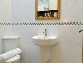 Applegate Cottage - Uk10719