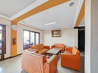 Hotel Oyo 90487 Wisma Kuta Karang Baru