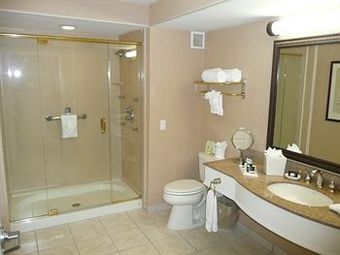 The Wilshire Grand Hotel