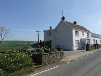 Bed & Breakfast Erw-lon Farm