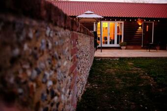 Apartamento Walnut Tree Cottage Barn