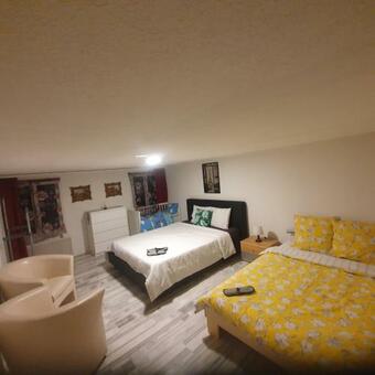 Hostal Buongustaio Fereinzimmer Room In A Flat