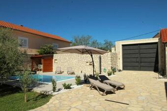 Family Friendly House With A Swimming Pool Lovinac, Novigrad - 18668