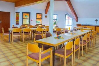 Hotel Christliche G�steh�user Weinstra�e