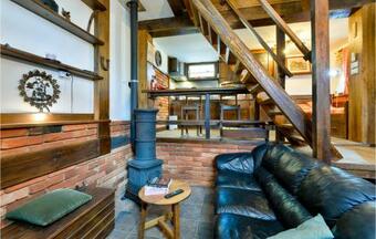 Amazing Home In Popovaca With Wifi And 2 Bedrooms