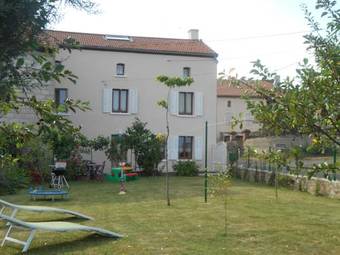 Vacances En Auvergne- G�te La Chandeli�re