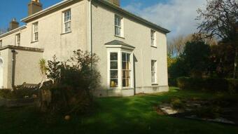 Bed & Breakfast Reenglas House