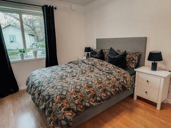 Apartment With 2bedrooms Near The Train And Buss Station