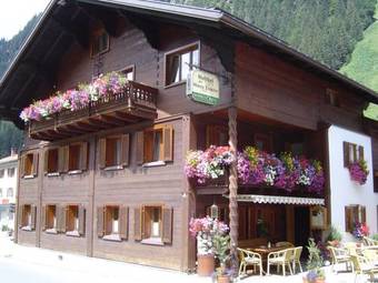 Hostal Gasthof Zum Guten Tropfen