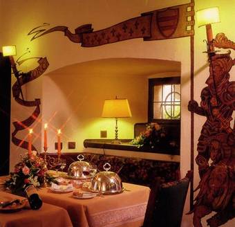 Hotel Und Restaurant Burg Schnellenberg