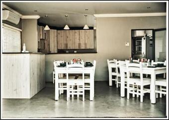 Hostal Madukwe Guesthouse