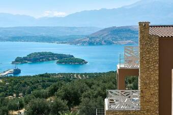 Villa Niolos II