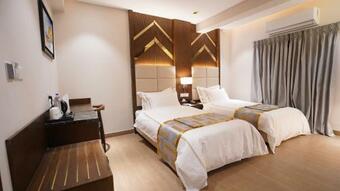 Oasis Hotel