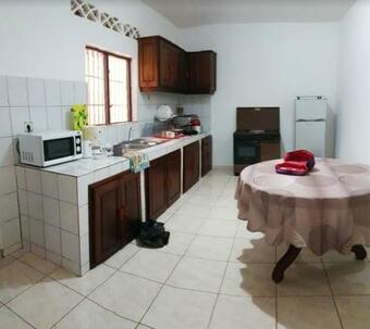 Apartamento 4 Bedrooms Appartement With Sea View Enclosed Garden And Wifi At Bandrele