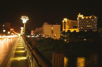 Hong Van Grand Hotel