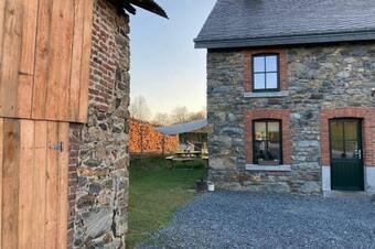 Chez P�p�re, G�te Charmant Et Tranquille