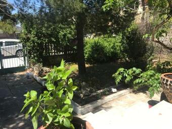 Kokos Traditional Family House