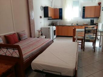 Dimitris Apartments