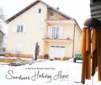 Sunshine Holiday Home