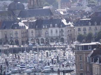 Hotel H�tel Le Clos Robinson