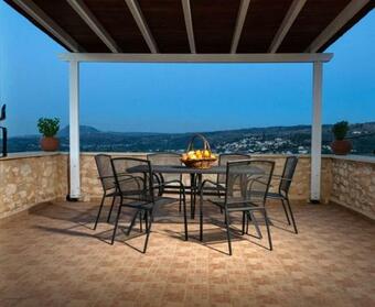 Eftrapelia Provarma Villa