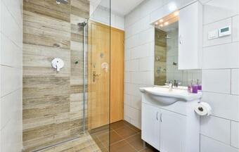 Stunning Home In Varazdinske Toplice With Sauna, Wifi And 3 Bedrooms