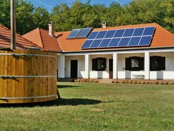 Hostal Csal�dka Vend�gh�z �s �llatudvar