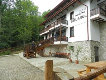 Hostal Pensiunea Stejarul