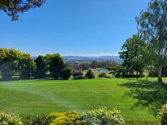 Lochinvar/camellia , Magnolia , Maple Cottage For A Relaxing Bathurst Holiday